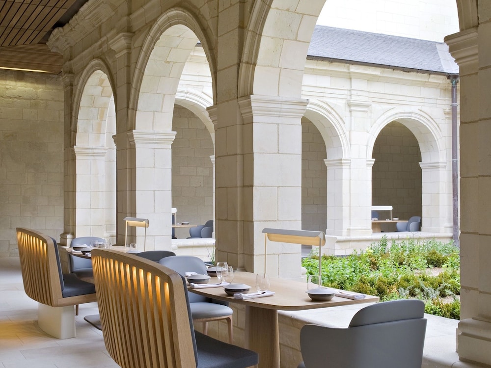 Fontevraud L Ermitage 41/59
