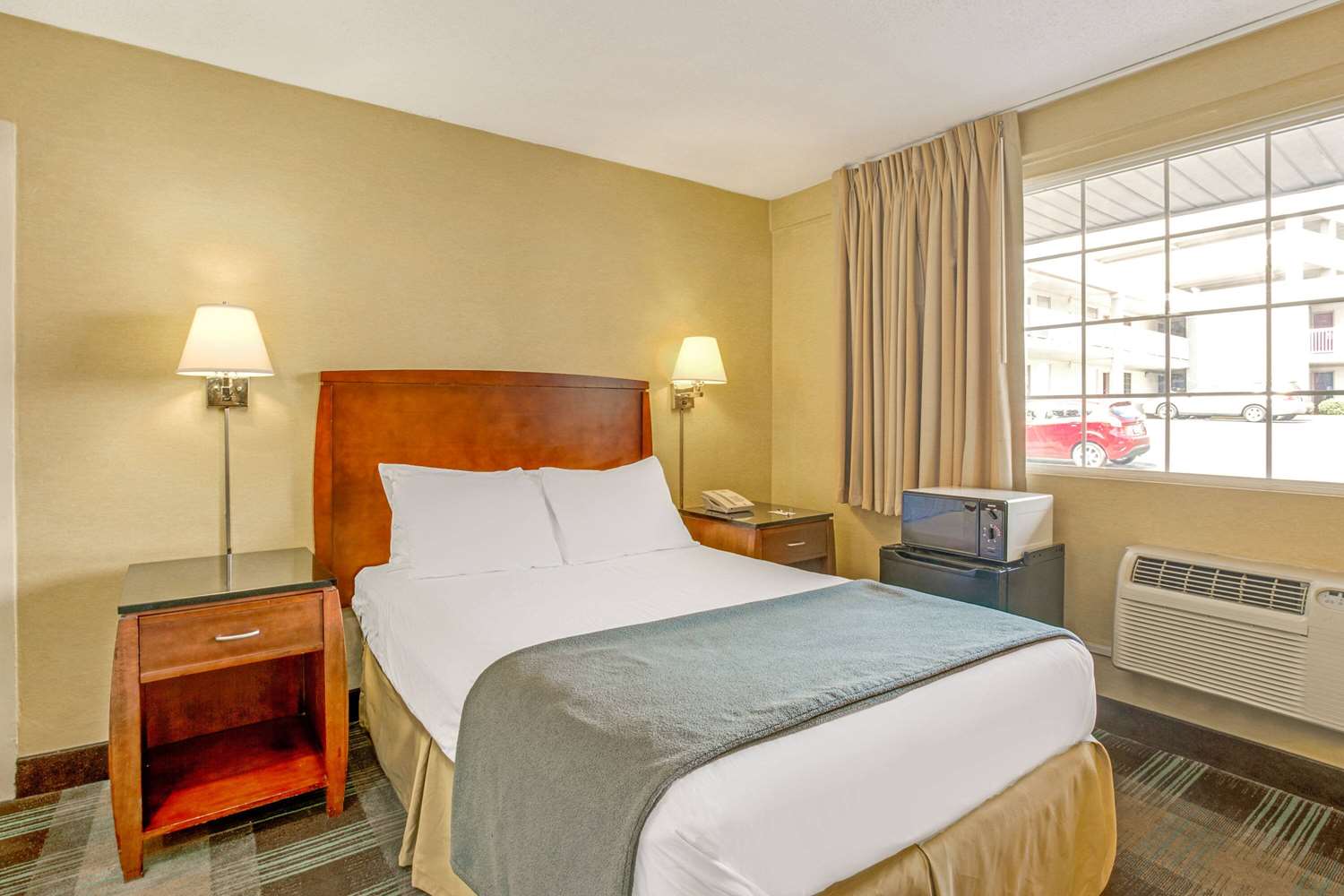 Travelodge By Wyndham Silver Spring 8/13