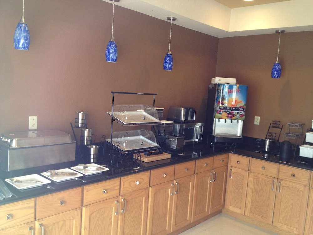 Best Western Plus Columbia Inn 11/53