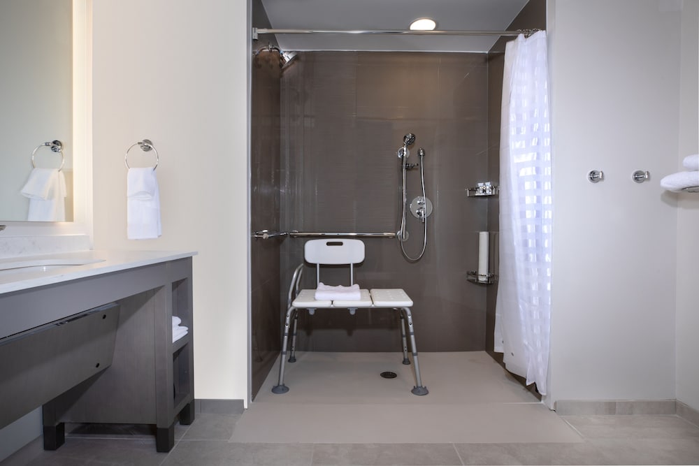 Hyatt House Lewes Rehoboth Beach 27/47