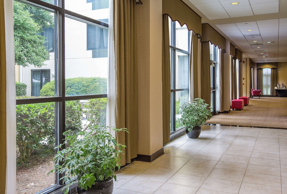 DOUBLETREE BY HILTON CHARLOTTE AIRPORT HOTEL in CHARLOTTE - NC