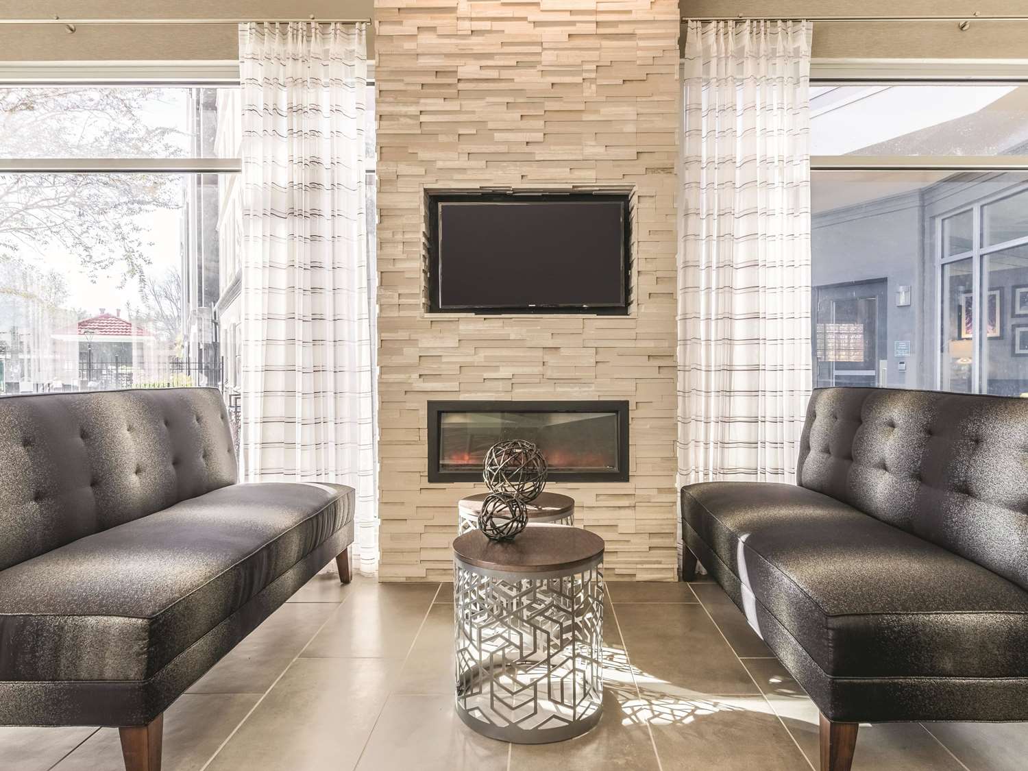 La Quinta Inn & Suites by Wyndham Alexandria Airport 21/48