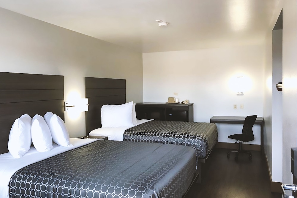 Americas Best Value Inn & Suites San Antonio Arena District 10/21