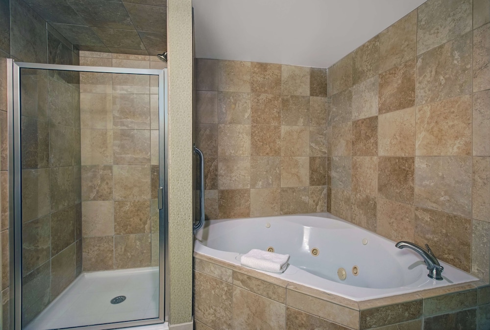 Hampton Inn Greenville I-385 Woodruff Rd. 16/45