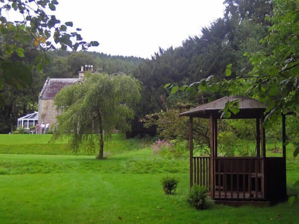 Whitchester Christian Guest House 46/50