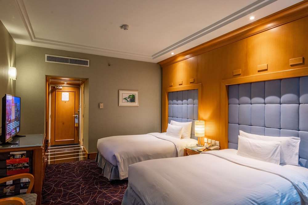 Crowne Plaza Shanghai 26/83