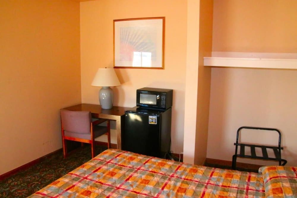 OYO Travellers Inn 34/39