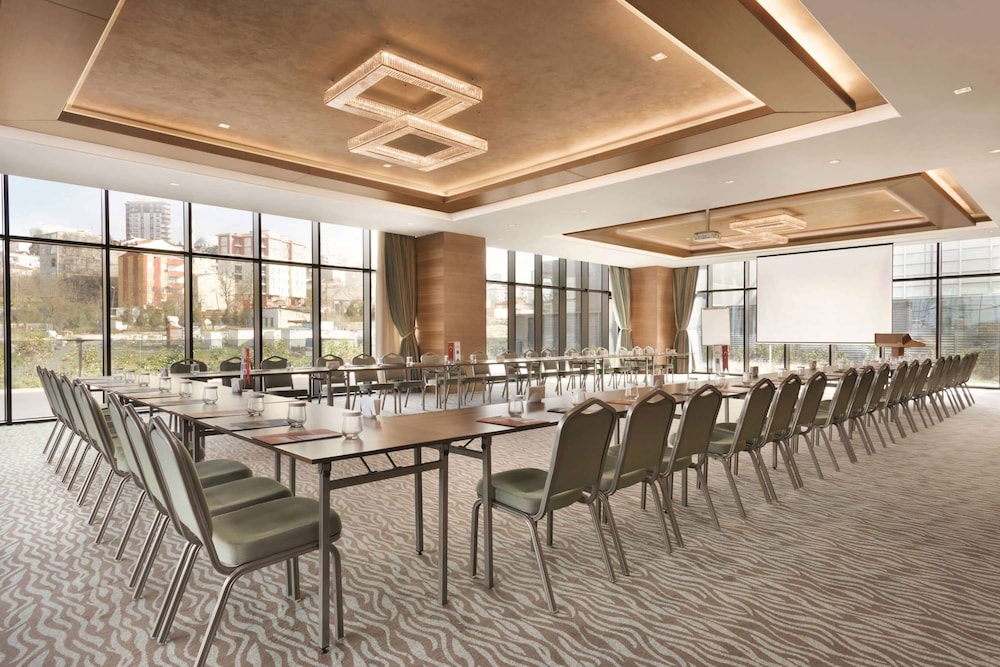 TRYP by Wyndham Istanbul Basin Ekspres 43/50