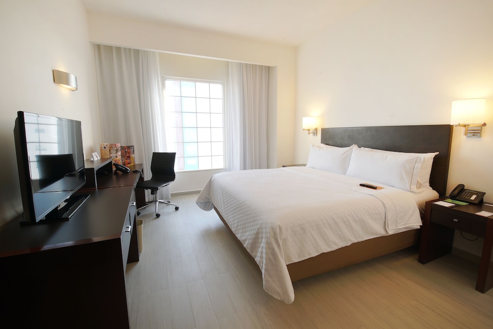 Fiesta Inn Express Ciudad Obregon 17/68