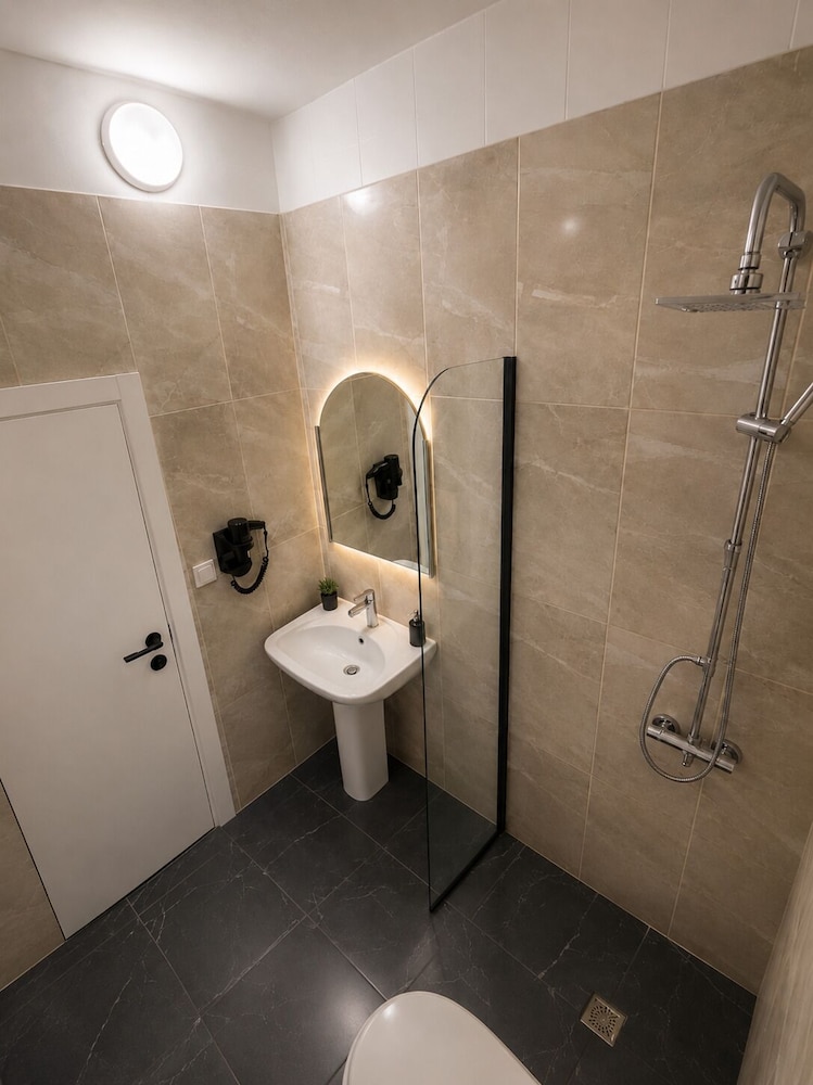 Safir Hotels Corlu 50/50