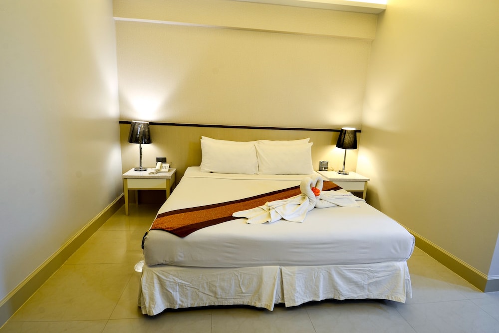 Viva Hotel Songkhla 13/66
