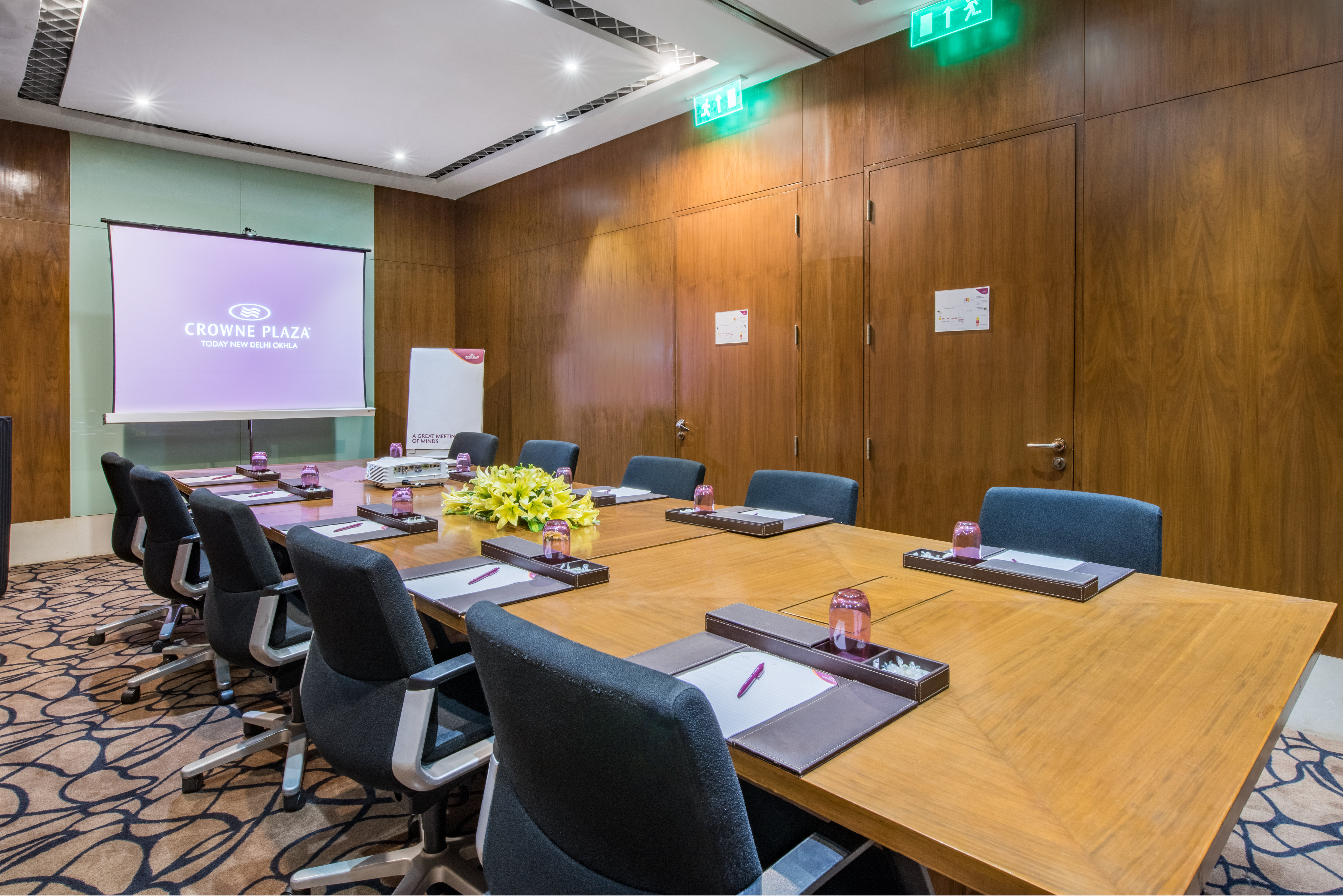 Crowne Plaza New Delhi Okhla 57/66