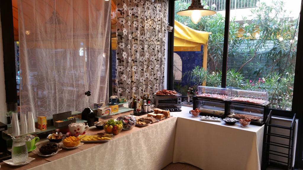 Hotel Canova 18/24