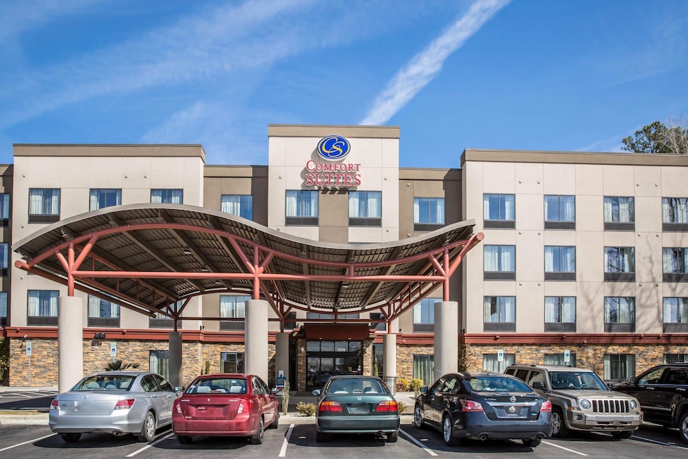 Comfort Suites New Bern near Cherry Point 1/65
