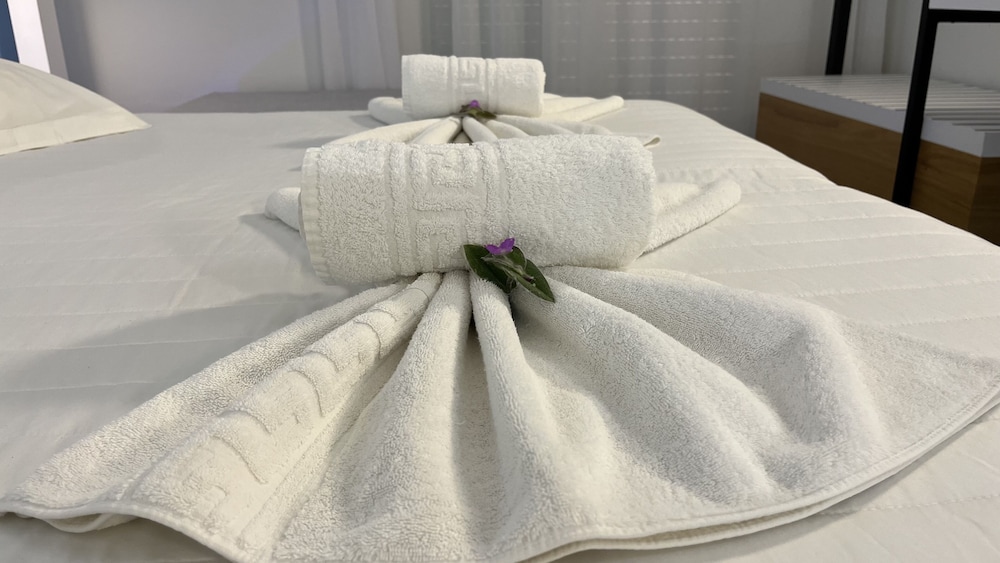 Niriides Hotel 38/47