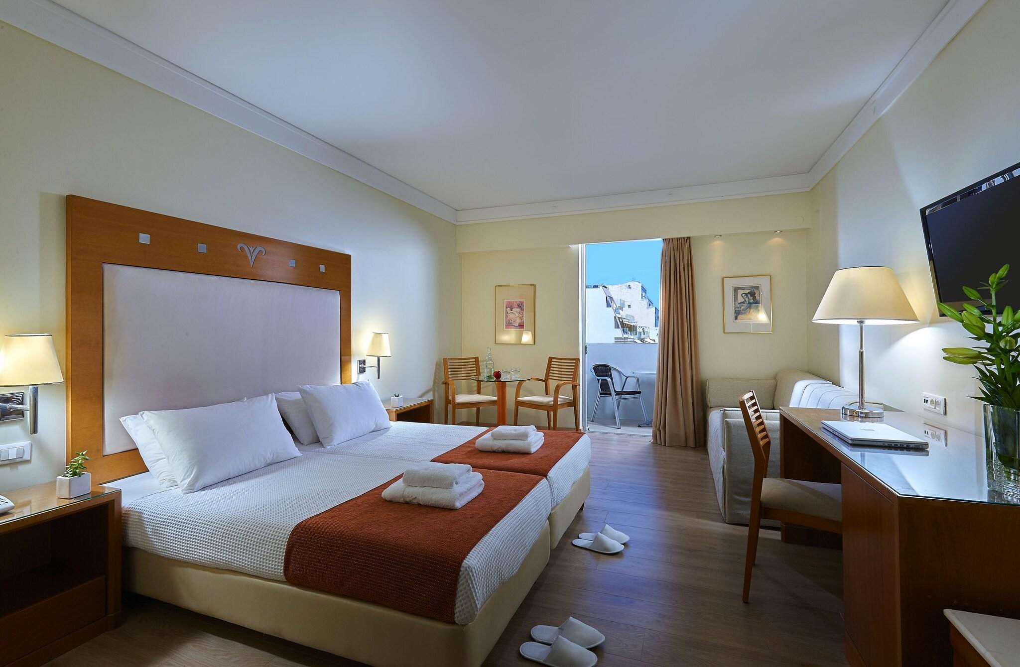 Studio, 2 Beds