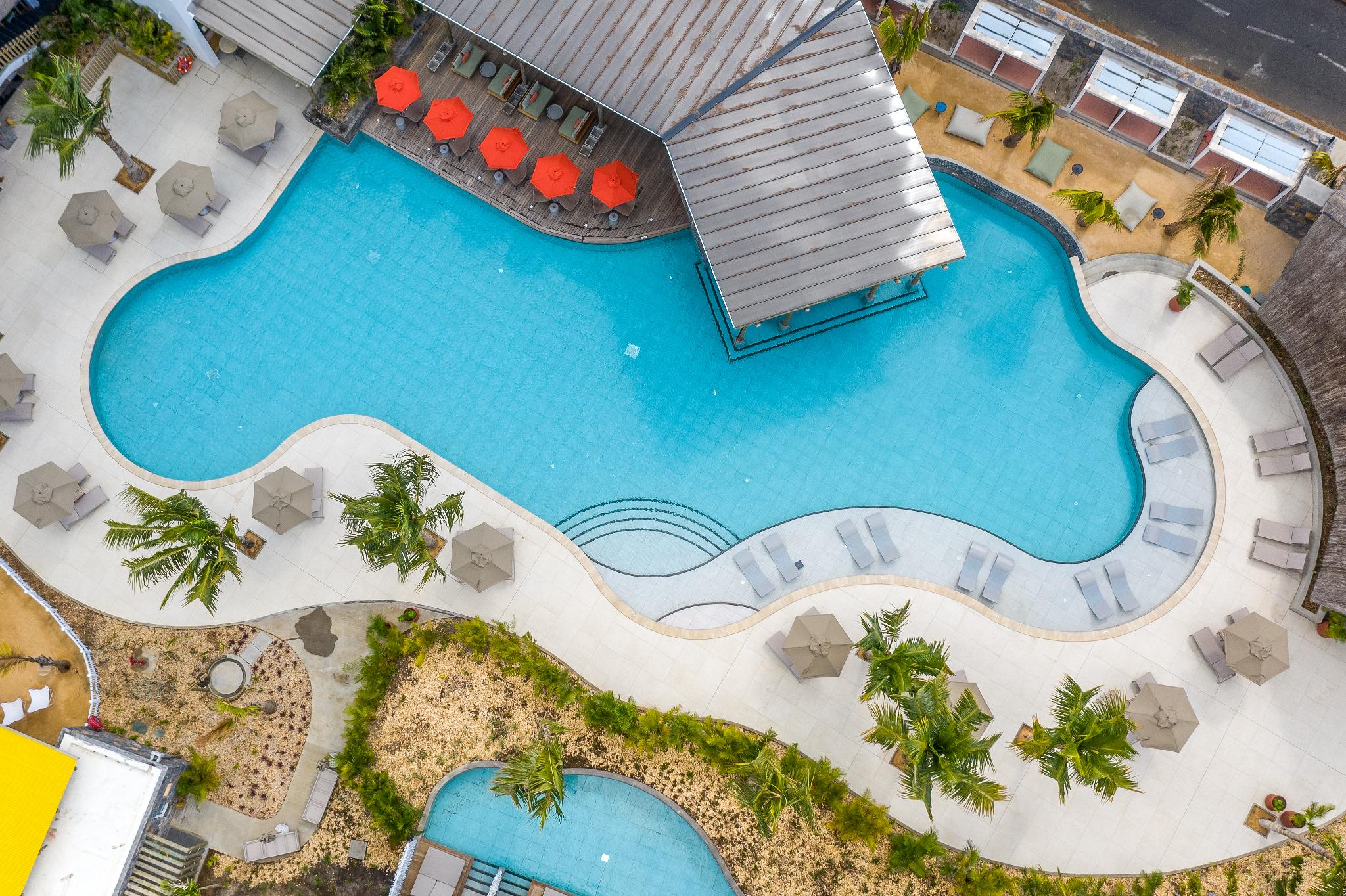 غرفة قياسية بإطلالة جزئية على البحر