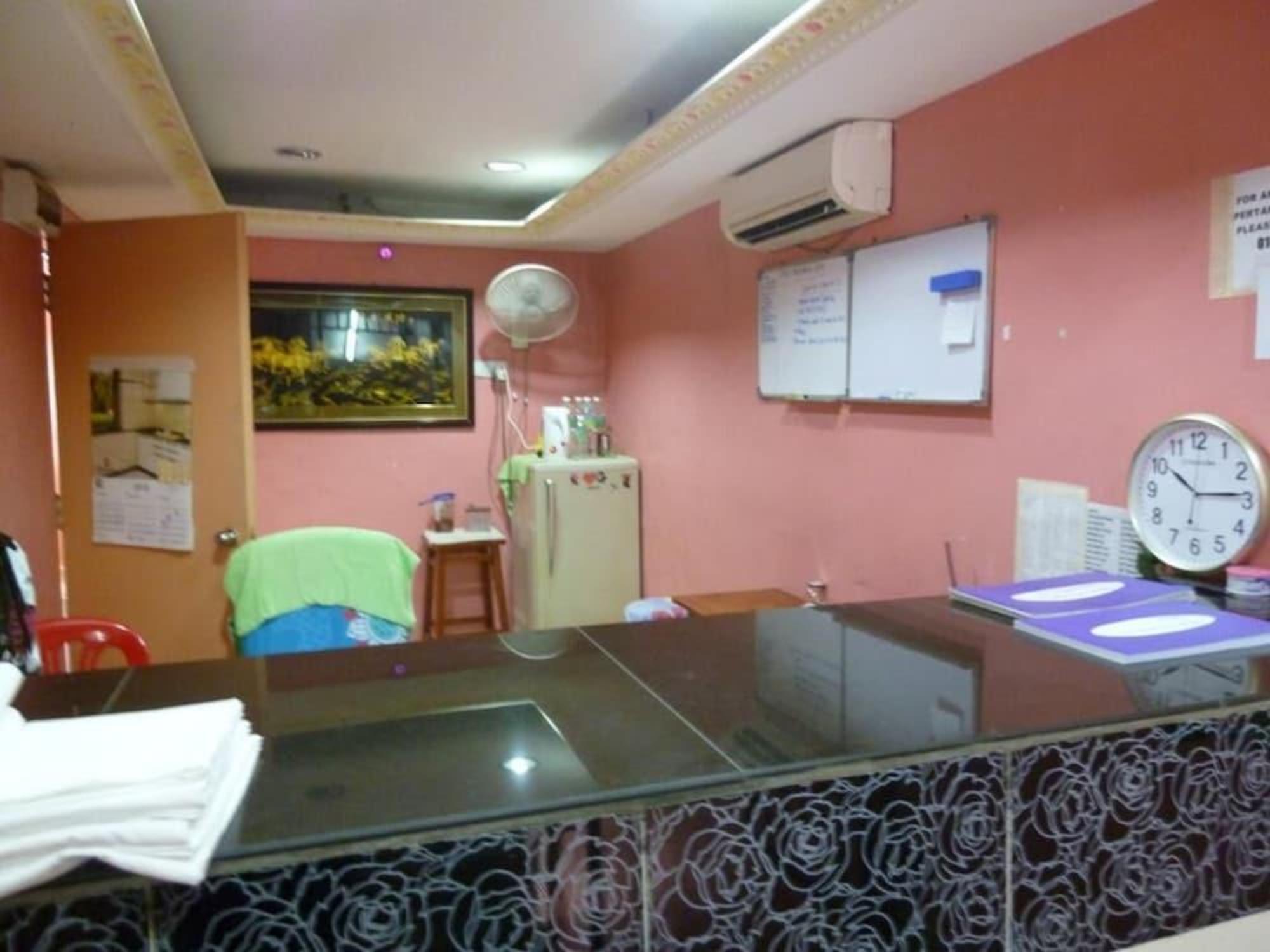 Batu Caves Budget Hotel 17/25