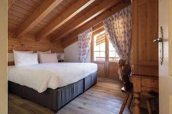 2 Bedrooms, Deluxe, Penthouse, Apartment, Valley View, Balcony
