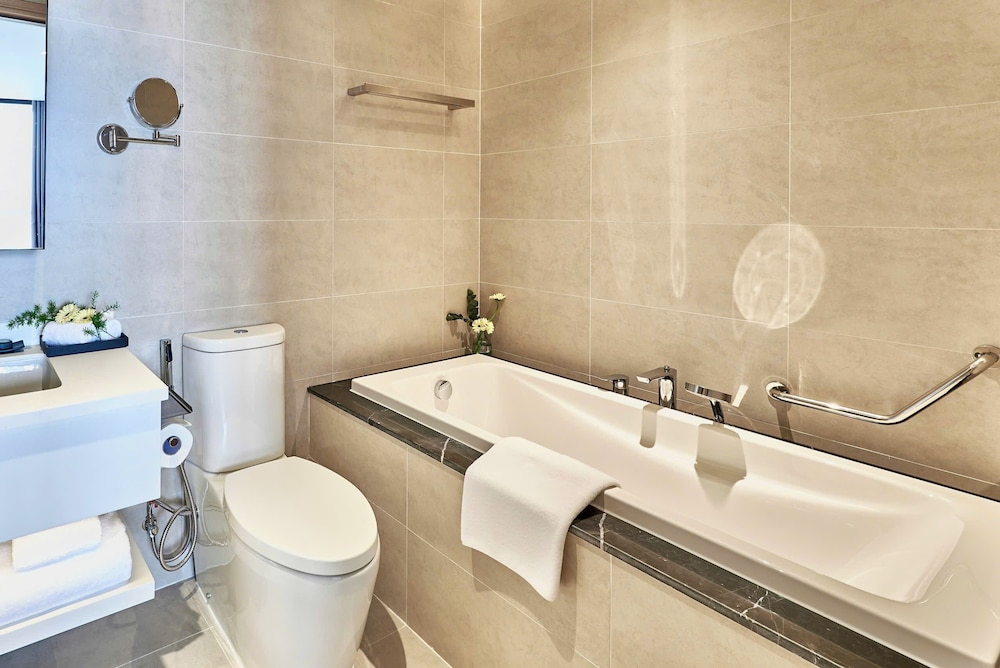PARKROYAL Serviced Suites Hanoi 42/43