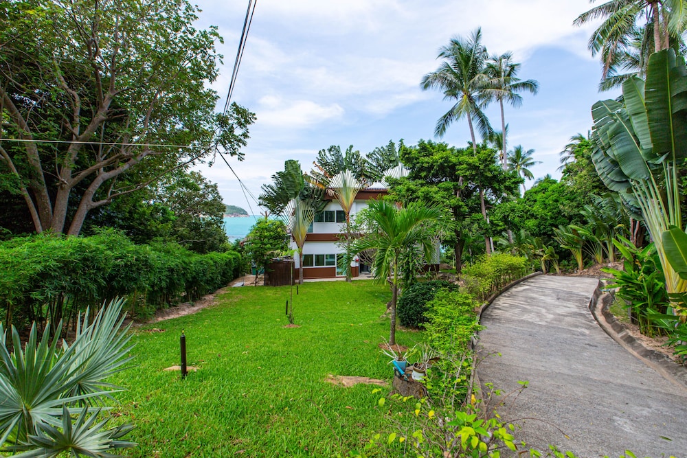 Padel Phangan Suite 41/50