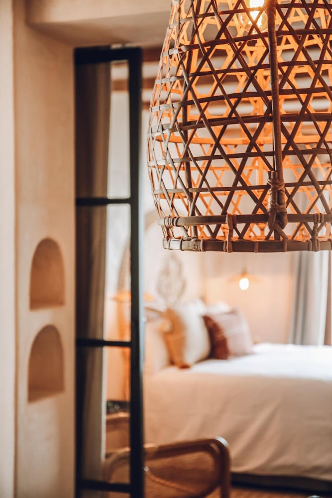 NOMAD HOTEL XABIA PORT 16/50