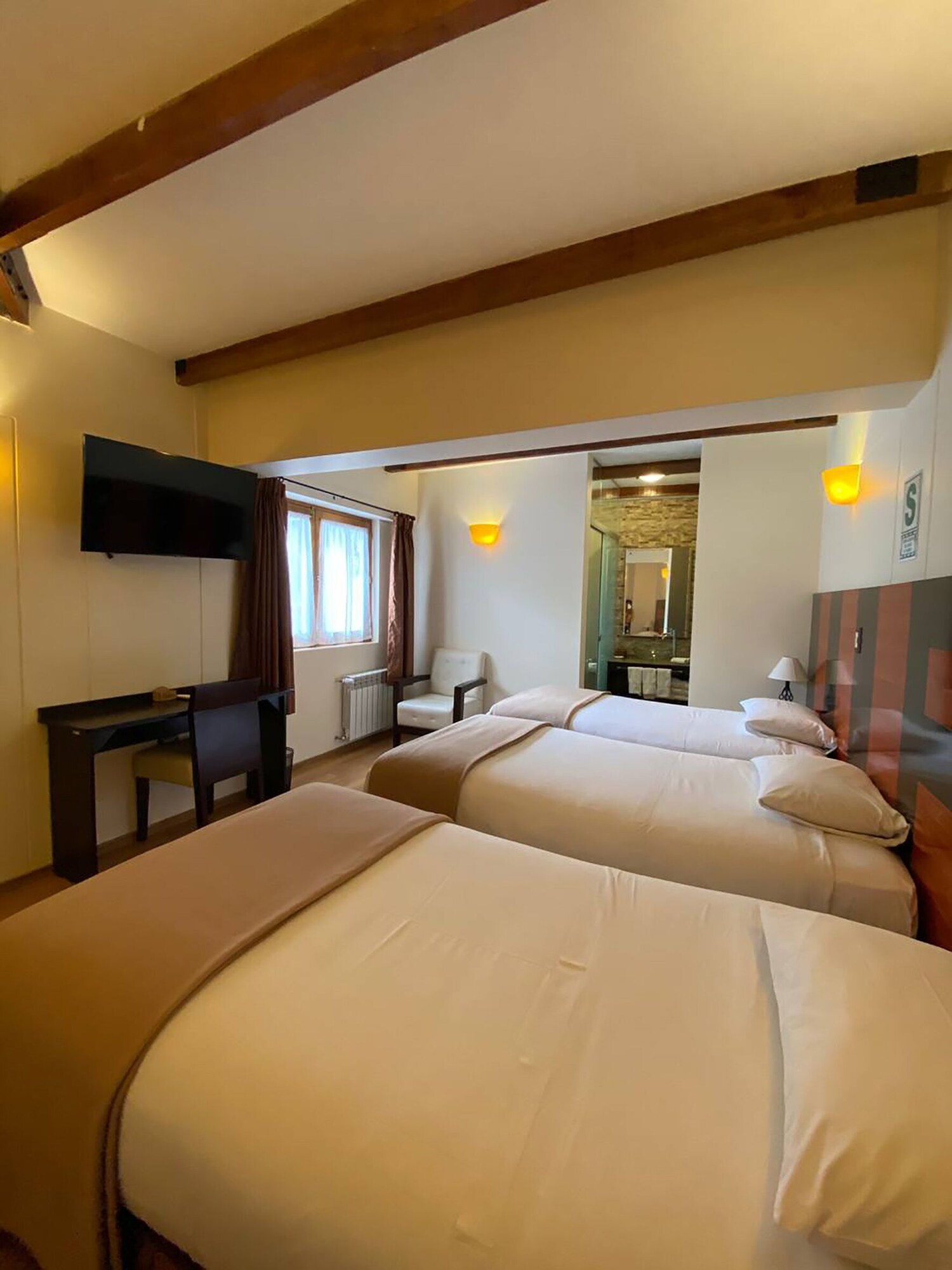 SUPERIOR, TRIPLE, MULTIPLE BEDS