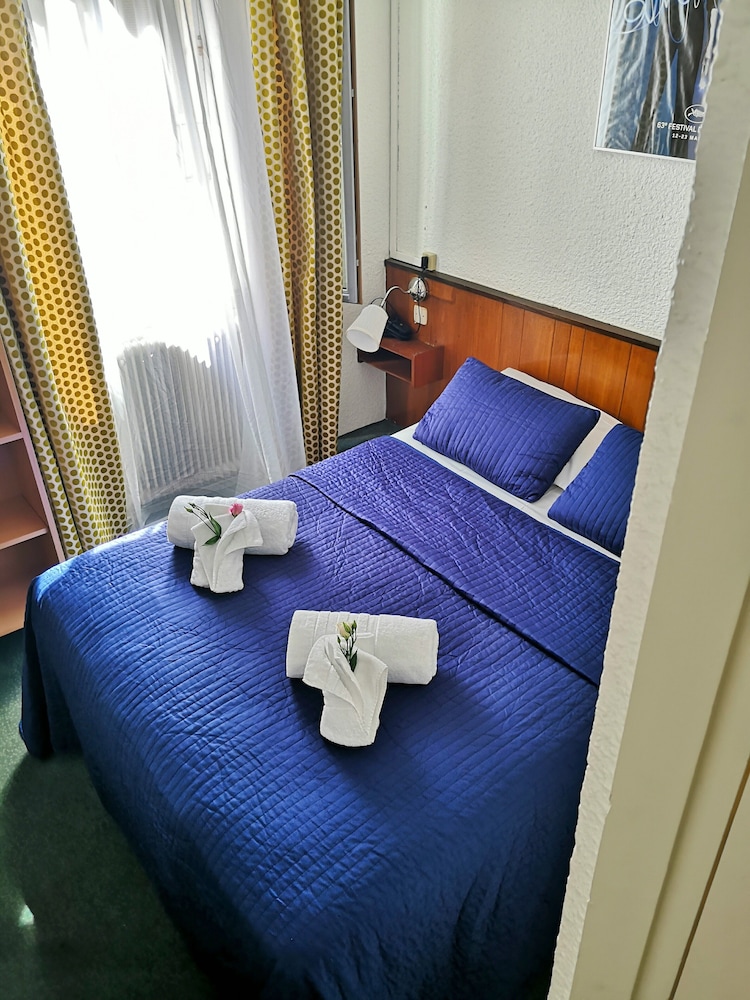 Azurene Royal Hotel 20/67
