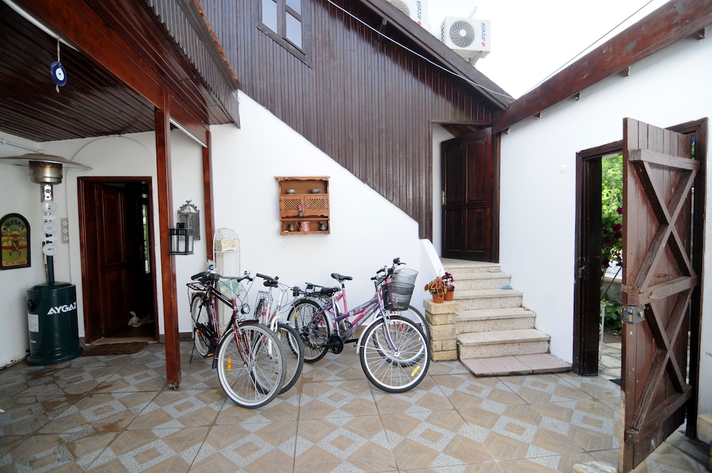 Beyaz Ev Agva - Adults Only 4/50