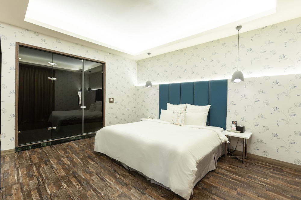 Six Star Motel-Zhongli 6/40