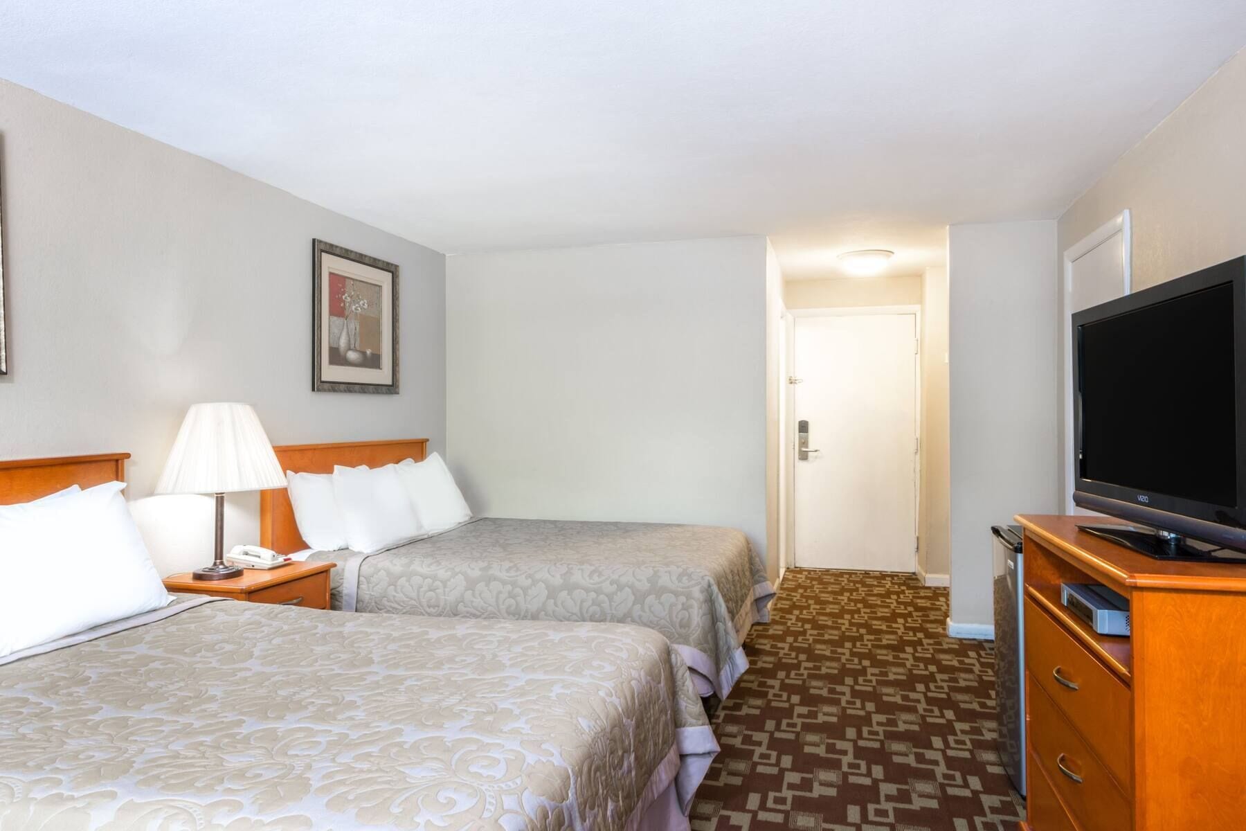Economy, Basement, 2 Queen Beds