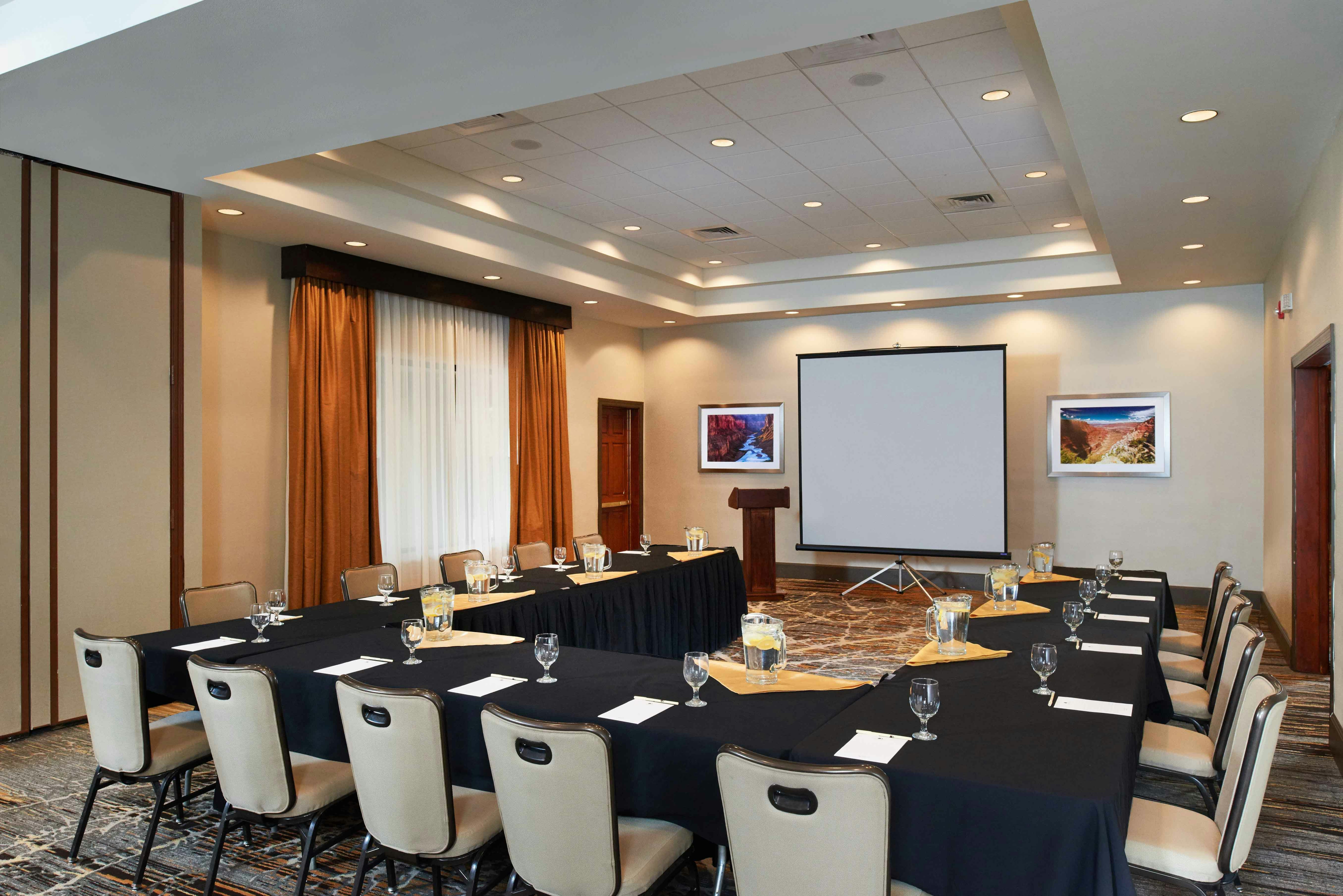 DoubleTree by Hilton Flagstaff 53/72