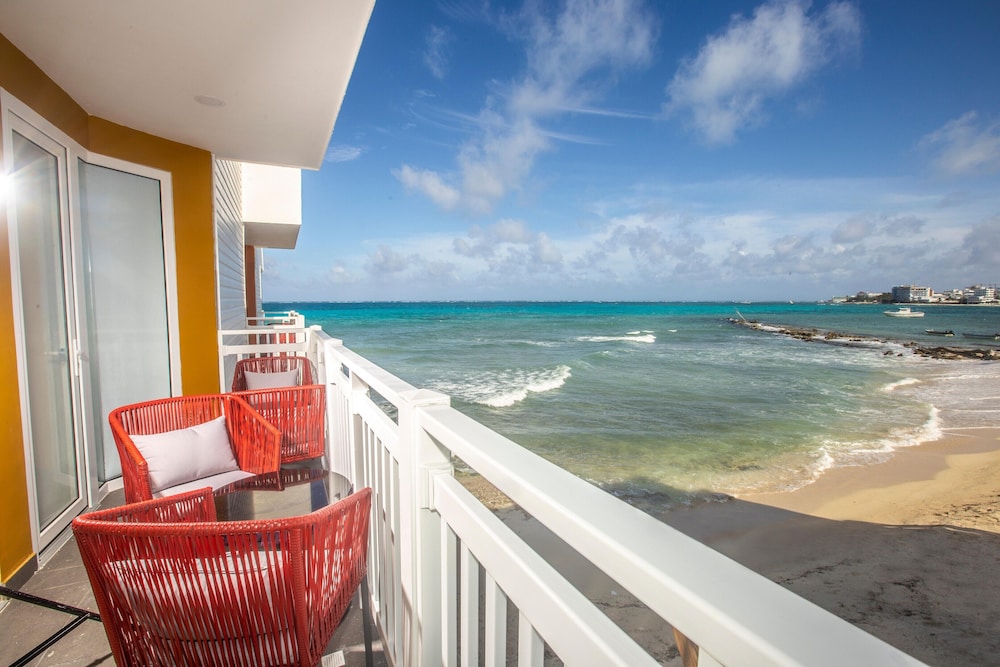Decameron Maryland 42/50