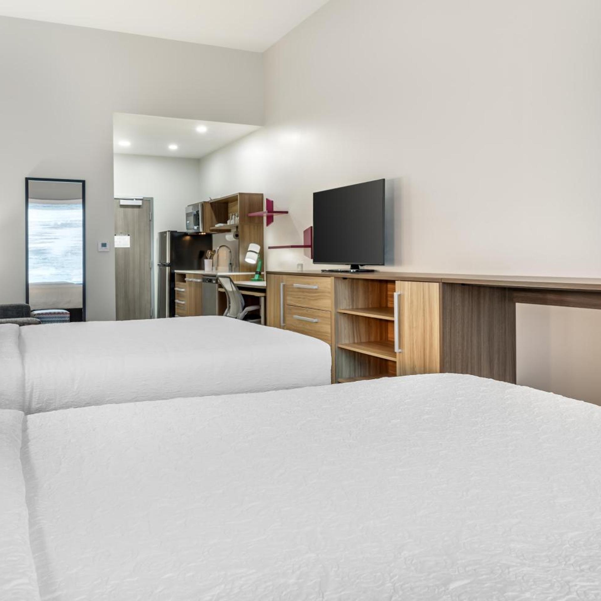 جناح استوديو بسرير كوين لذوي الإعاقة، Home2 Suites by Hilton Danville 2/5