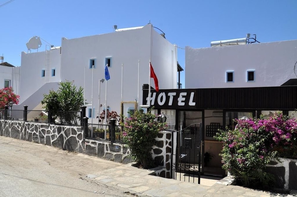 Gloria Tibi Jarra Hotel 12/17
