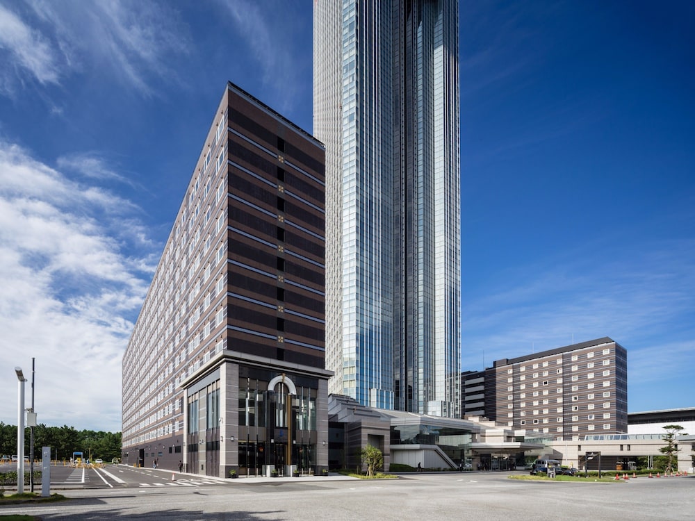 Apa Hotel and Resort Tokyo Bay Makuhari in CHIBA