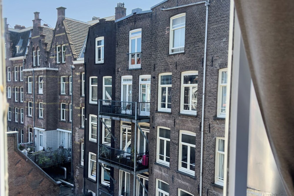 Amsterdam Inn Hotel 2/47