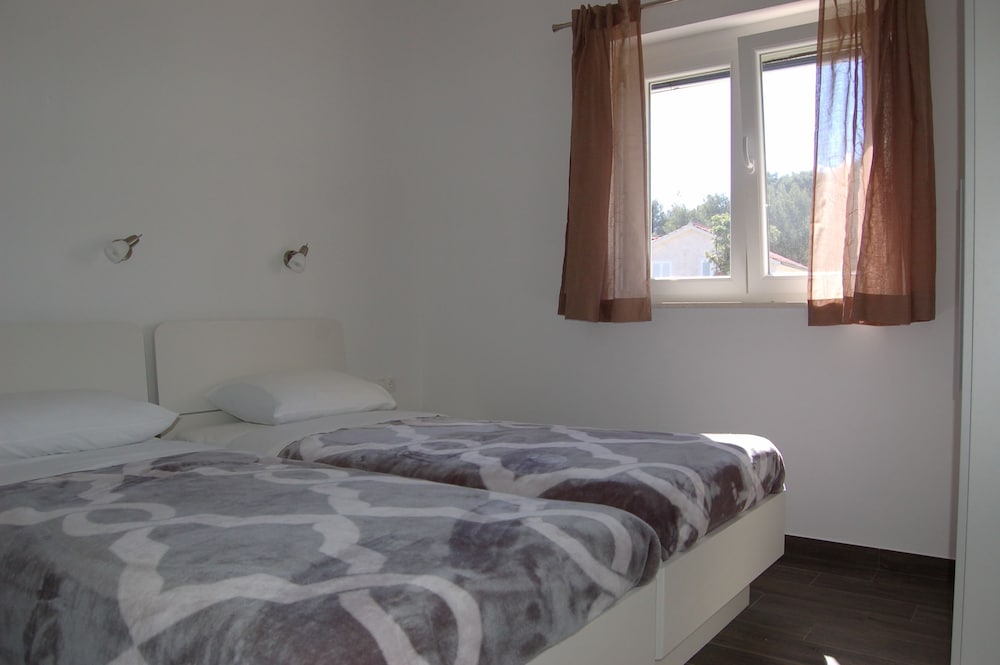 Gorgonia Apartments 14/50