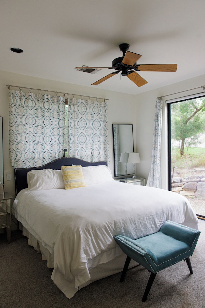 Oak, Lodge, 2 King Beds