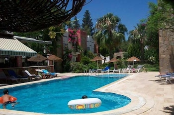 KRISS HOTEL 23/24