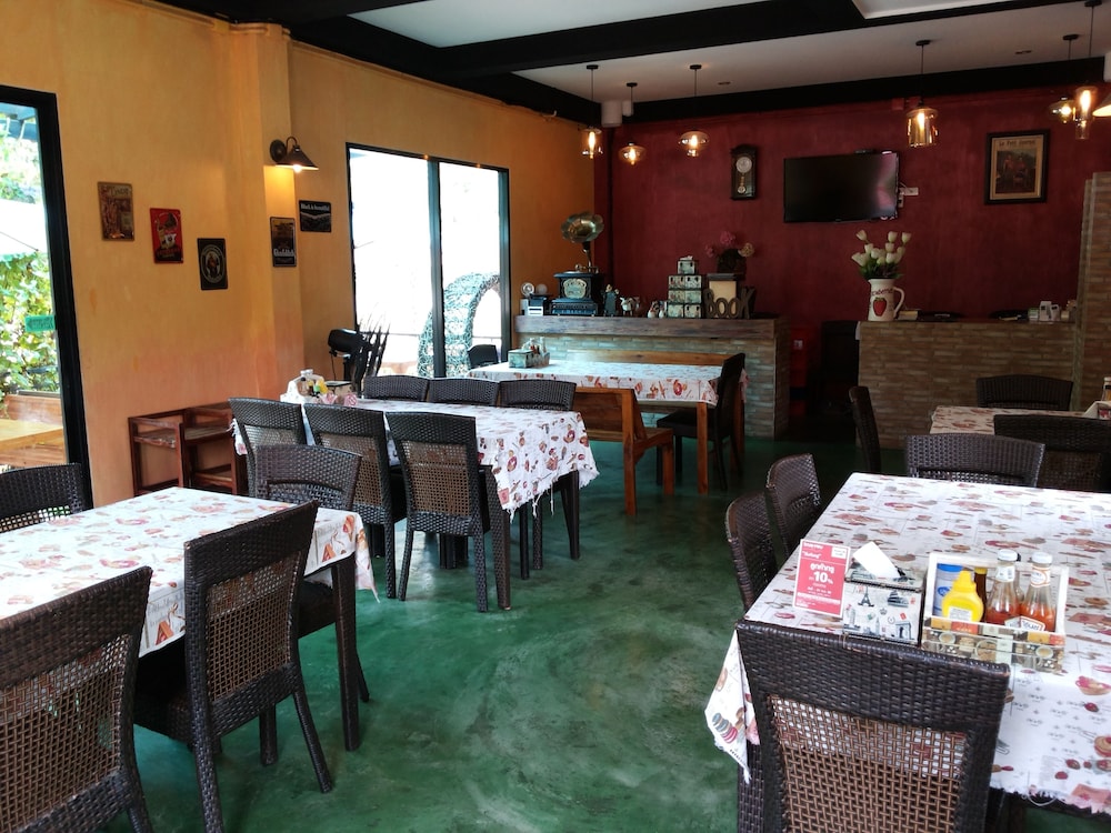 Stamp Hills Resort And Restaurant 56/71