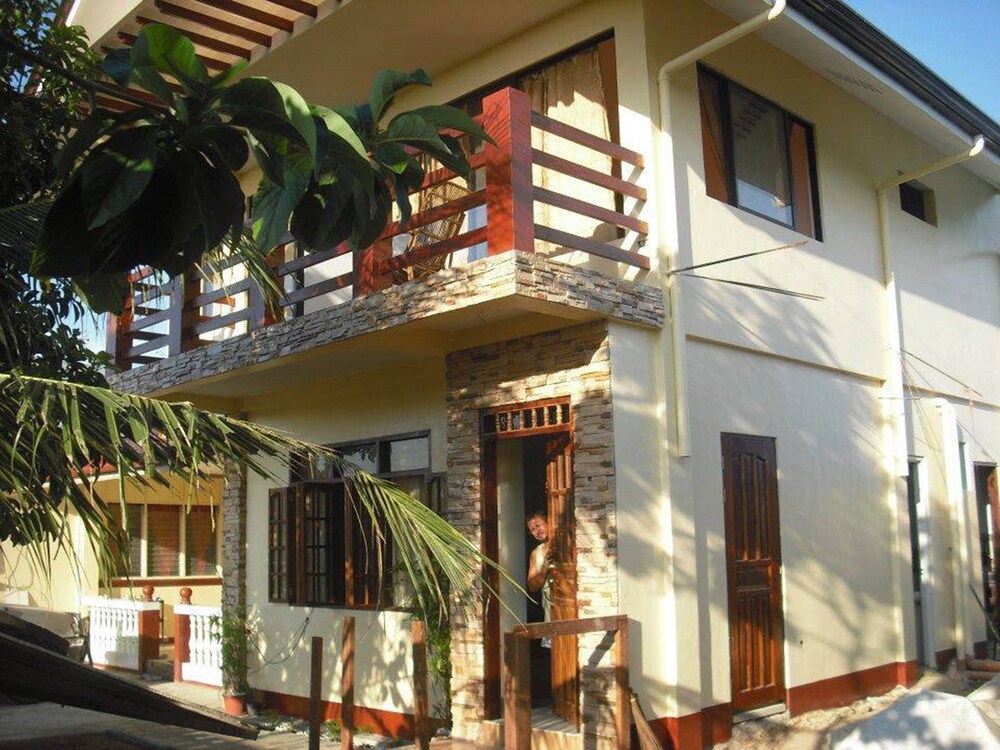 La Casa Teresa Beach Resort 3/30