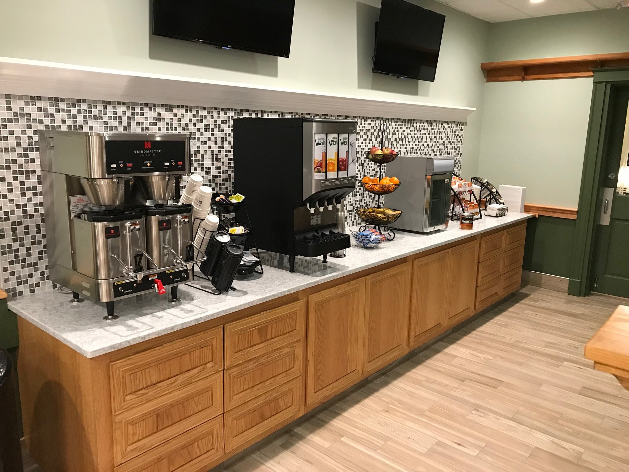 Best Western Plus Waterbury - Stowe 12/80
