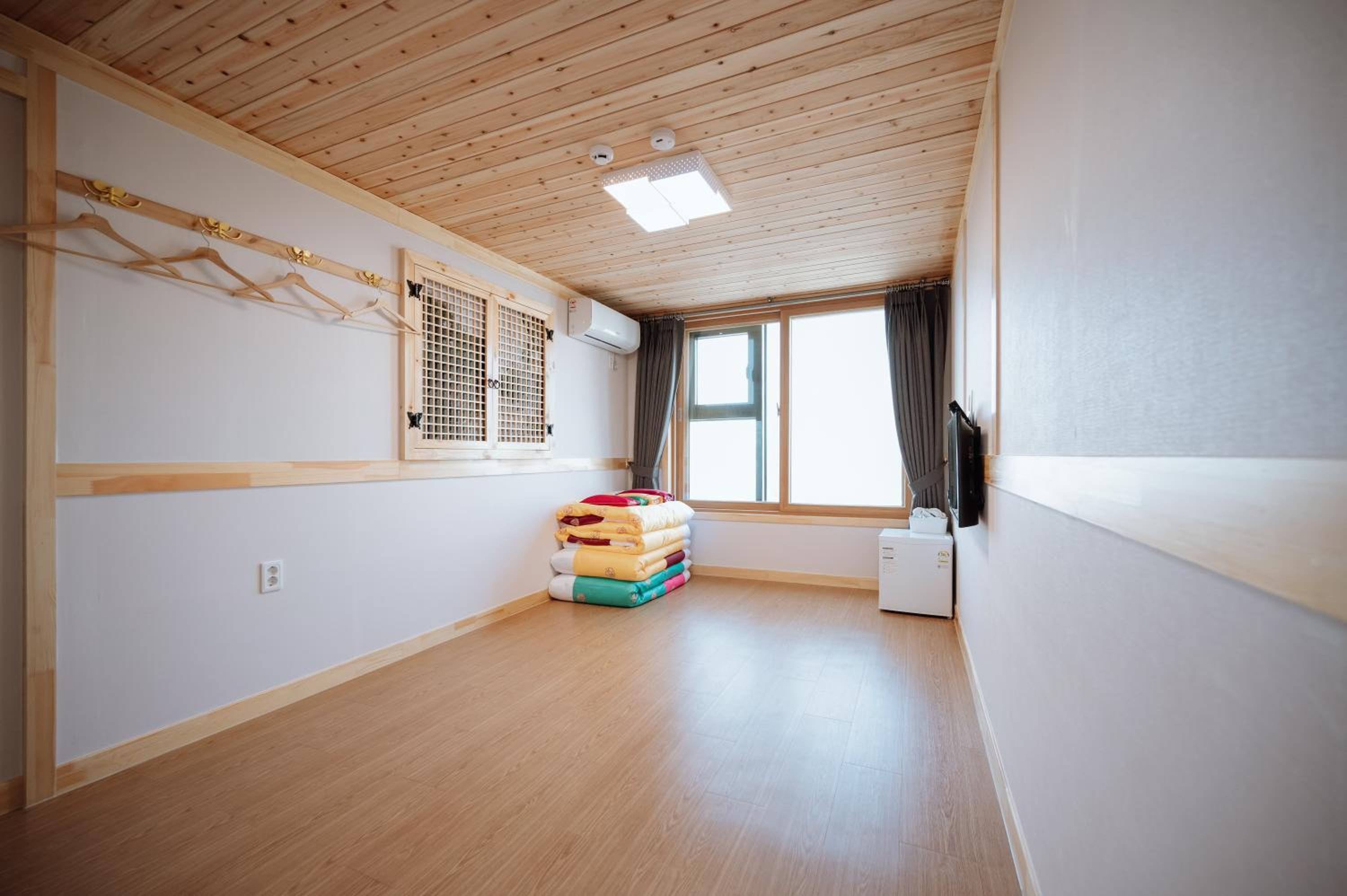 Jeonju Jeongga Hanok Pension 18/46