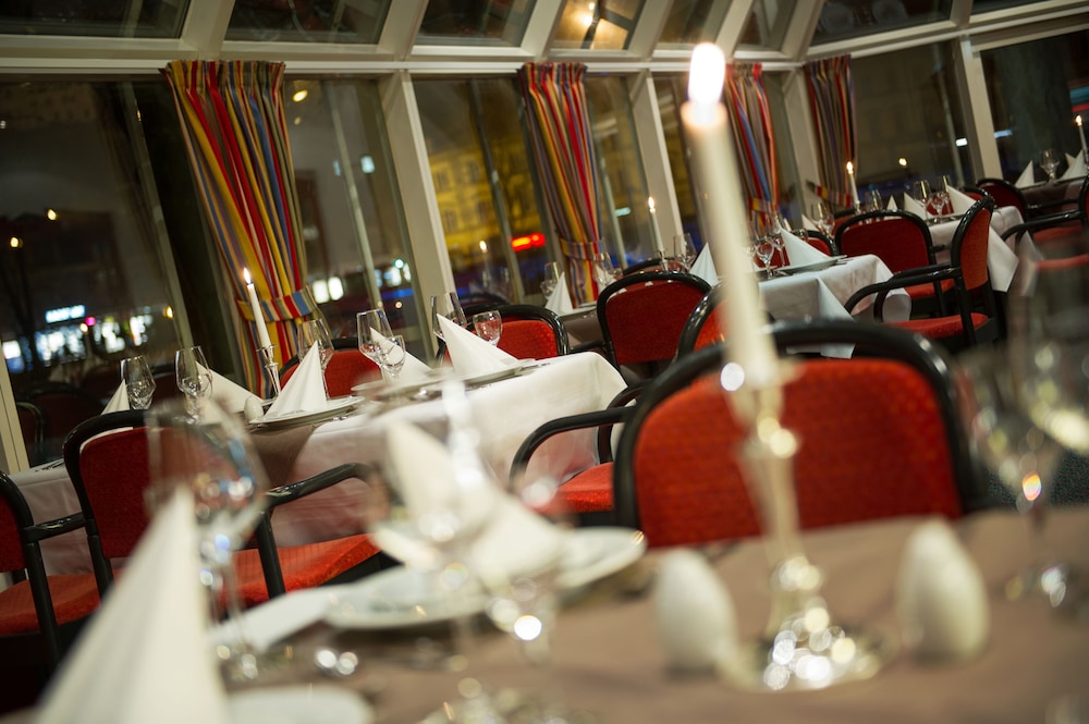 Roomingtons Hotel Kaiserhof 36/49