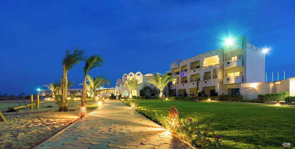 Coral Sun Beach 62/68