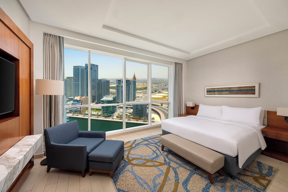 1 BEDROOM, SUITE, CITY VIEW, KITCHEN