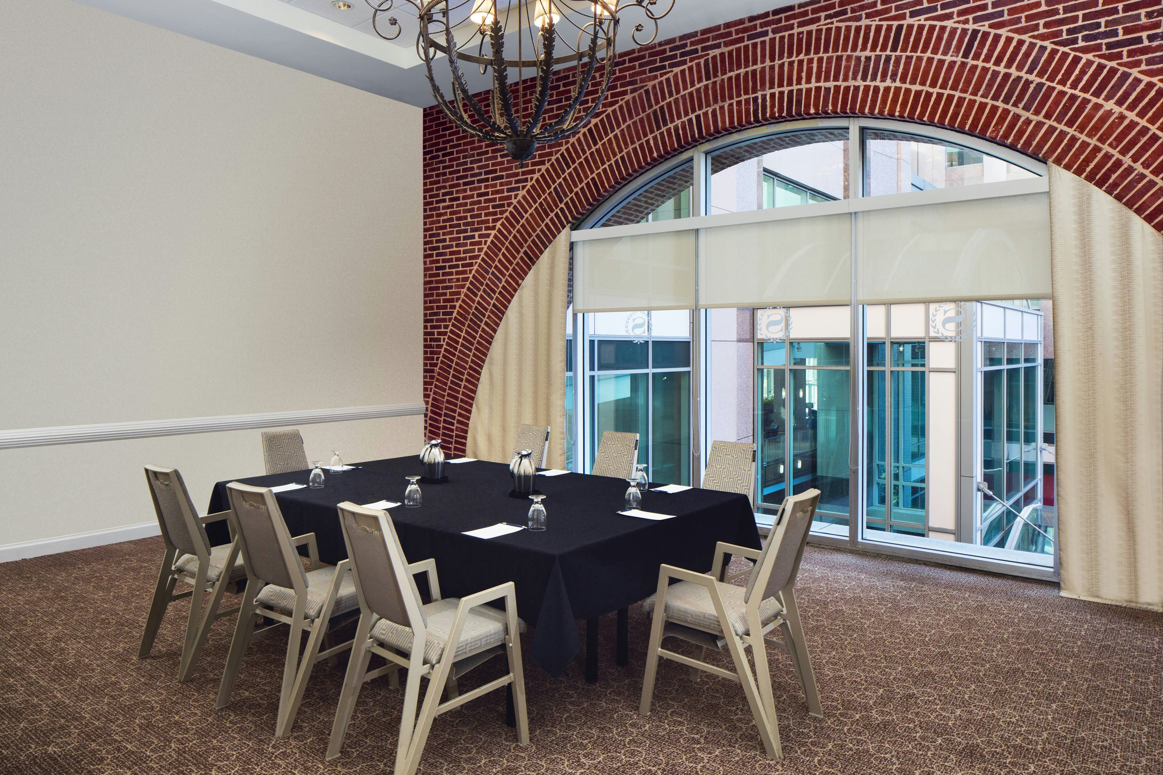 Sheraton Raleigh Hotel 21/23