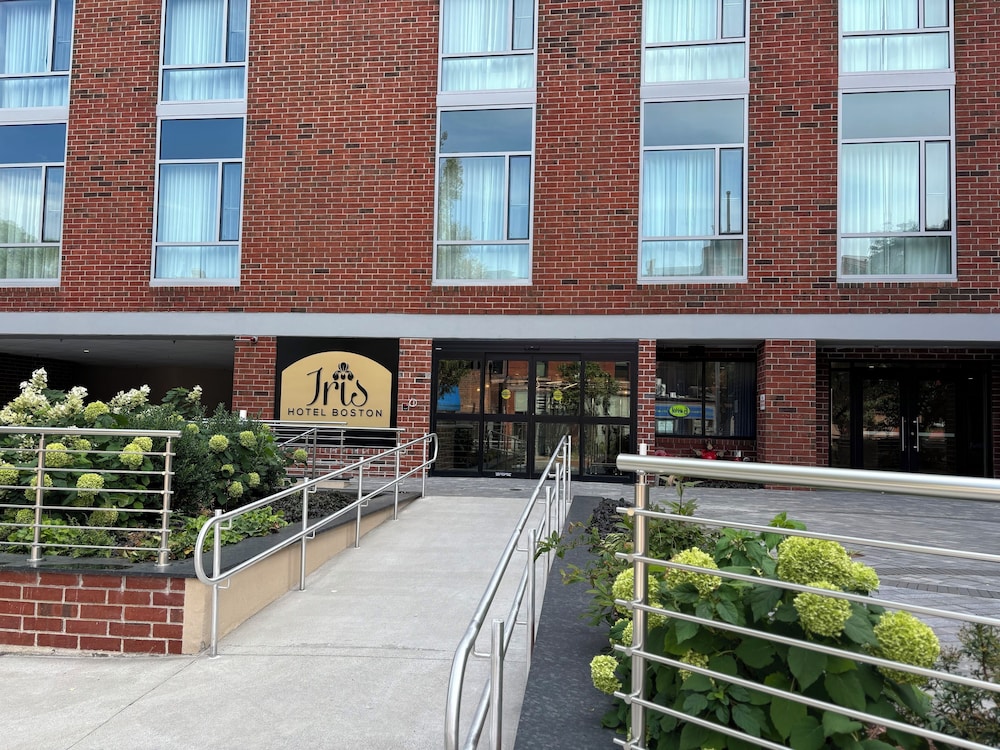 Iris Hotel Boston image