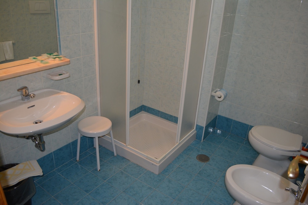 Maronti Hotel 24/55